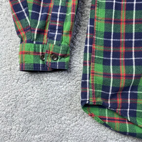 L.L. Bean Men's Green Plaid Dress Shirt - Picture 5 of 13